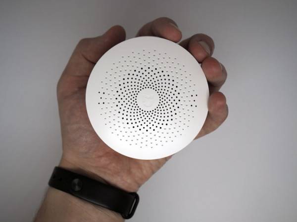 Xiaomi-gateway-2-size.jpg