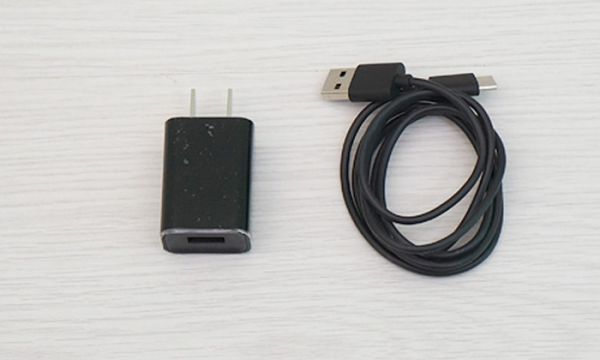 xiaomi_mipad_zarydka-700-420__600x360.jpg